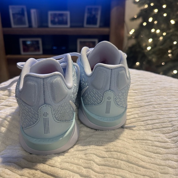 Nike Light Blue Athletic Shoes - Picture 4 of 5